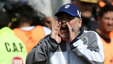 Maradona görevine geri döndü!