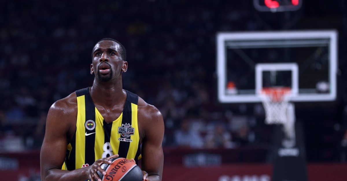 Eski Fenerbahceli Ekpe Udoh Cin E Gitti Son Dakika Fenerbahce Haberleri Fotomac