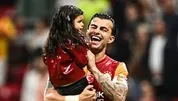 Galatasaray'da kaptan sahnede