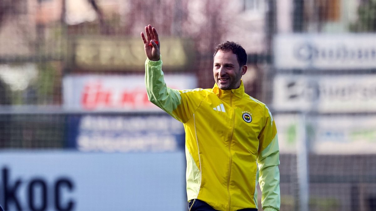 Fenerbahçe'de derbi mesaisi sürüyor! Alvarez ve Semedo