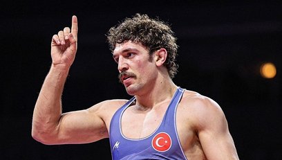 Yüksel Sarıçiçek altın madalya kazandı!