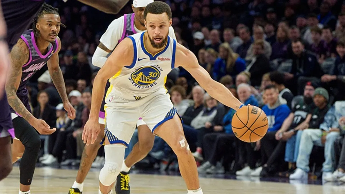 Stephen Curry NBA'de en fazla sayı atan ilk 20'de