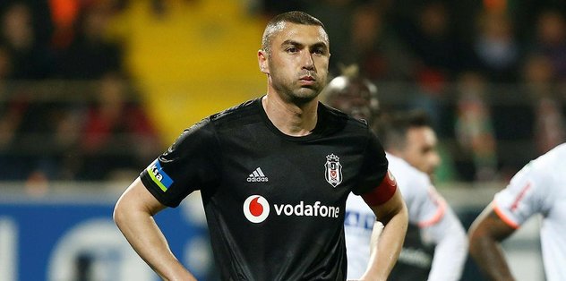 Burak Yılmaz'dan 'menajer' paylaşımı