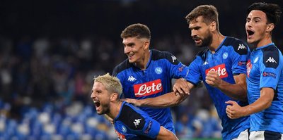 Eljif’li Napoli son şampiyonu yendi
