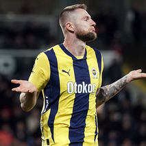F.Bahçe’de stoper kararı! Skriniar ve Carlos...