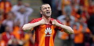 Burak Yılmaz'ın keyfi kaçtı...