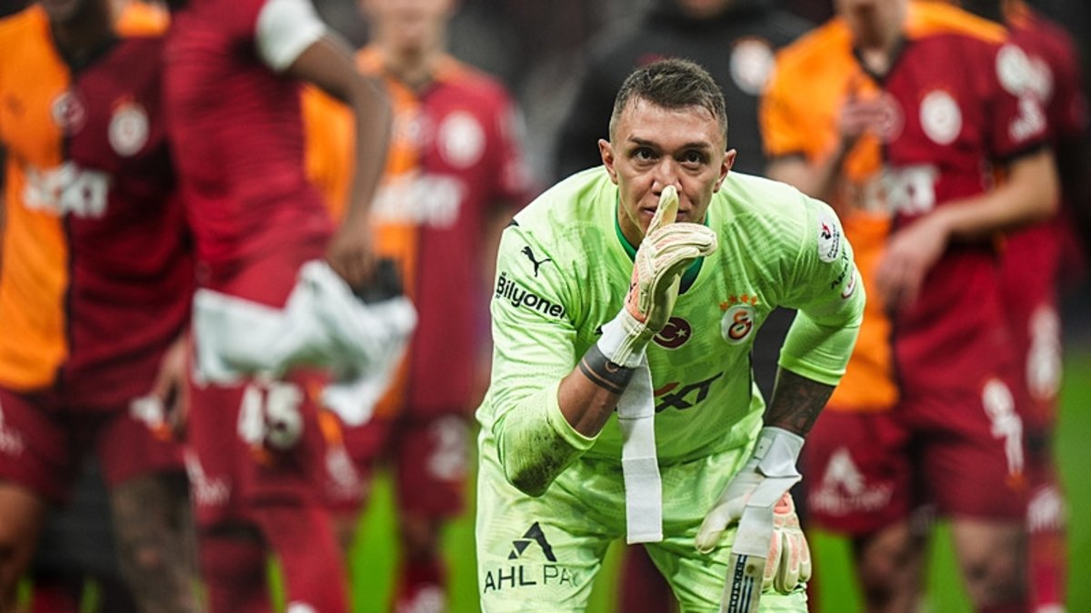 TRANSFER HABERİ | Galatasaray'da Fernando Muslera'nın yerine 3 güçlü aday TRANSFER HABERİ | Galatasaray'da Fernando Muslera'nın yerine 3 güçlü aday