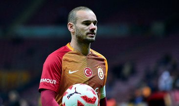 Futbolu bırakan Sneijder aldığı kilolarla dikkat çekti