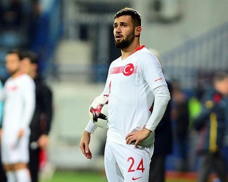 Galatasaray’da sol beke Ömer Bayram