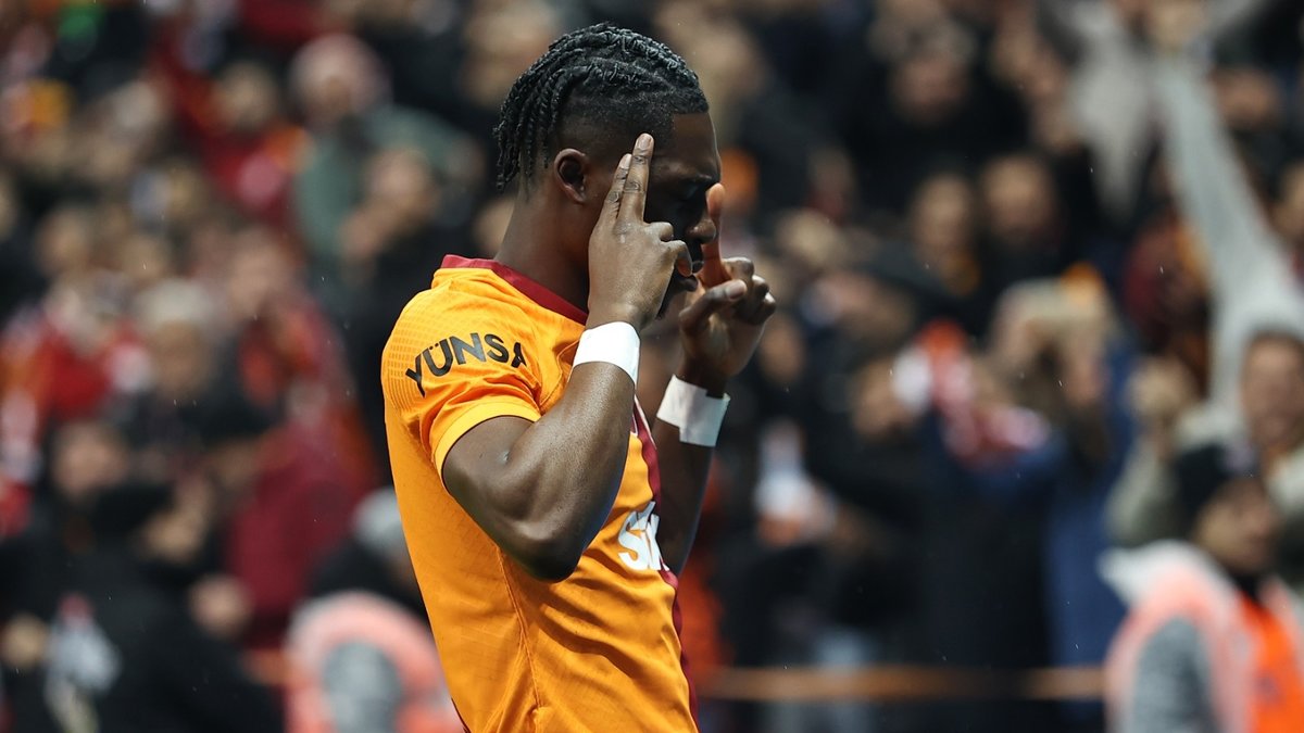 Köhn'e kulübe yolu gözüktü