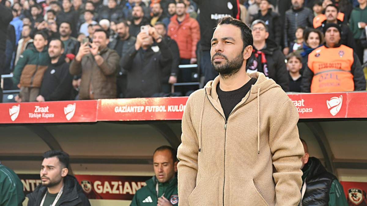 Selçuk İnan'dan yabancı hakem tepkisi! Selçuk İnan'dan yabancı hakem tepkisi!