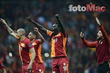 Galatasaray Gomis’i arıyor!