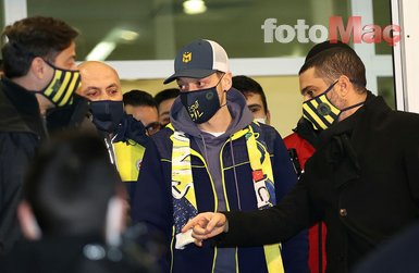 Fenerbahçe’ye transferde bir iyi haber daha! Simon Deli...