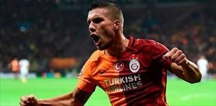 Luis Nani'yi geride bıraktı