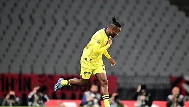 Michy 82 pound istedi
