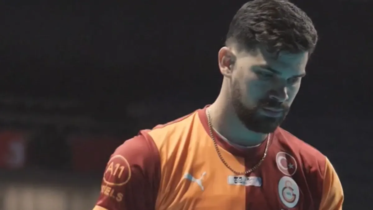 Galatasaray Erkek Voleybol Takımı'nda Roamy Alonso'nun sözleşmesi uzatıldı
