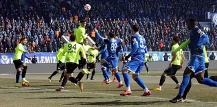 Erzurumspor ve Rizespor puanları paylaştı