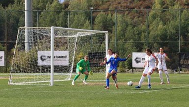 Kadın Milli Takımları Futbol Turnuvası'nda Sırbistan ile Ukrayna berabere kaldı