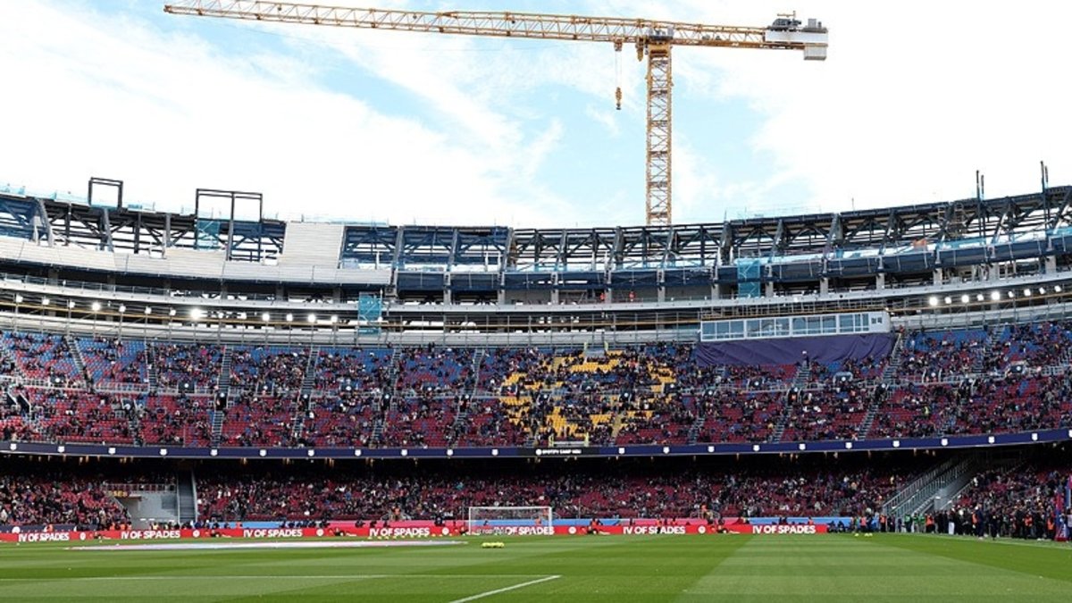 Barcelona Camp Nou'ya bu akşam dönüyor