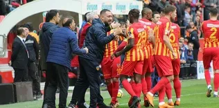 Kayserispor, Paşa’yı devirdi!