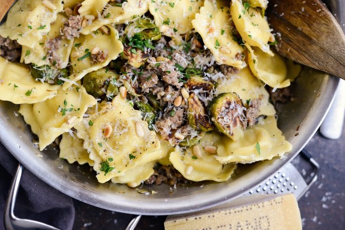 etli-ravioli-tarifi-evde-etli-ravioli-nasil-yapilir-etli-ravioli-tarifi-malzemeleri-ve-puf-noktalari-1700551109954.jpg