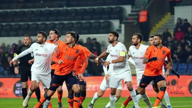 Başakşehir iki haftada 4 puan kaybetti