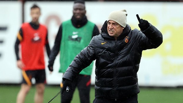 Son dakika GS haberleri | Galatasaray'da kriz! Futbolcular ve Fatih Terim... #