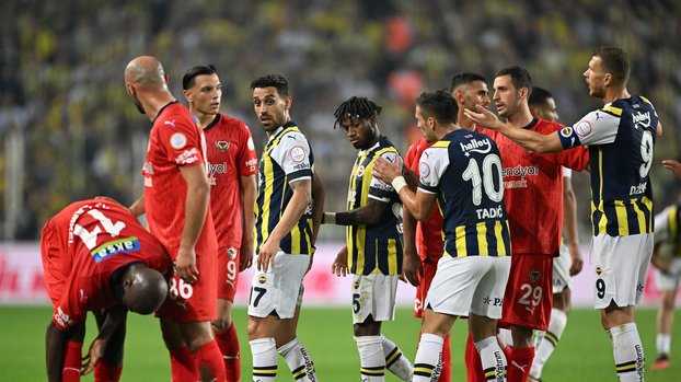 Fenerbahçe - Hatayspor maçının yardımcı hakemi Kemal Yılmaz hakemliği bıraktı