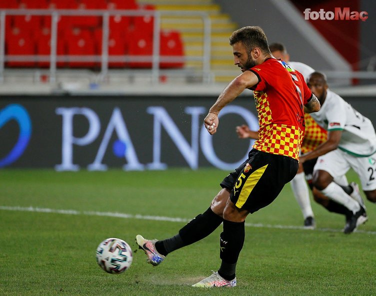 Son dakika spor haberi: Beşiktaş ve Fenerbahçe'nin transfer gözdesi Caulker'ı Süper Lig ekibi kapıyor!