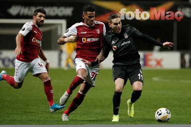 Beşiktaş’ta flaş gelişme! İki imza birden...