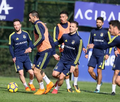 Fenerbahçe hazırlıklarına devam etti