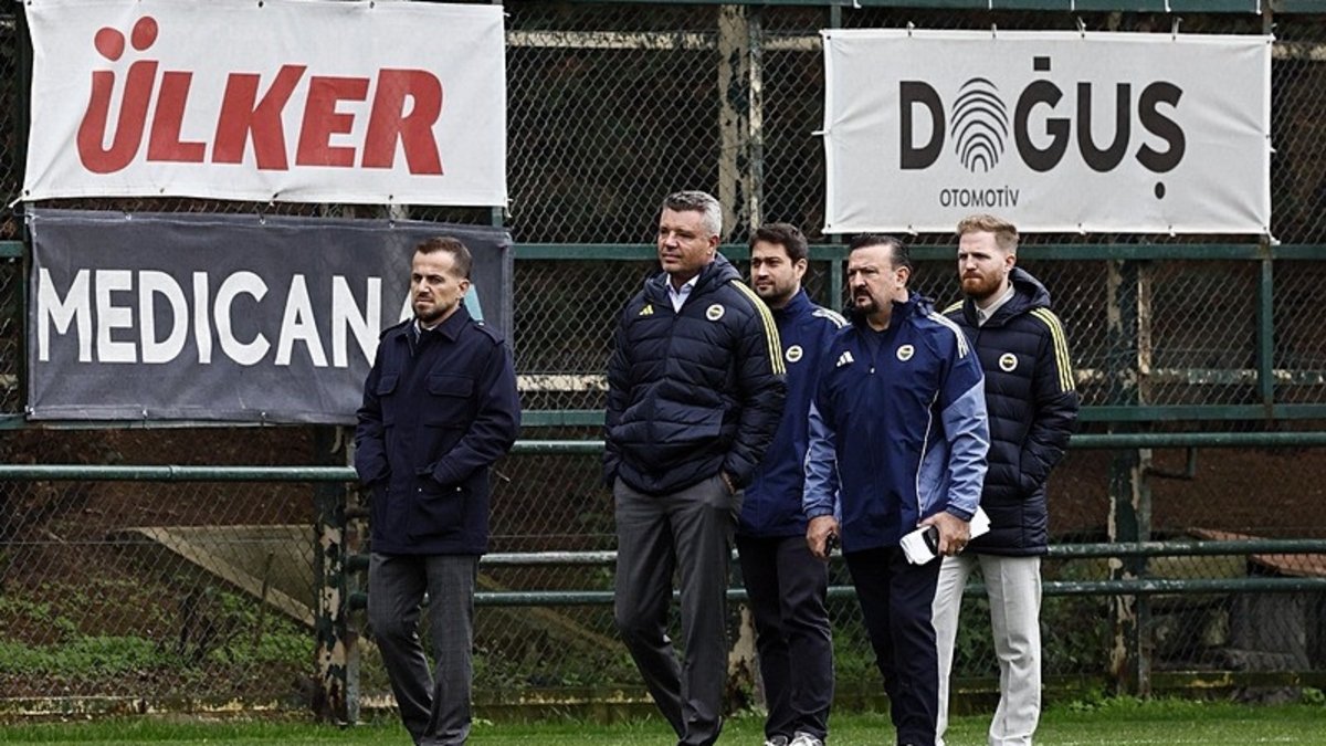 Sadettin Saran'dan radikal karar! Fenerbahçe'de 4 ayrılık daha Sadettin Saran'dan radikal karar! Fenerbahçe'de 4 ayrılık daha