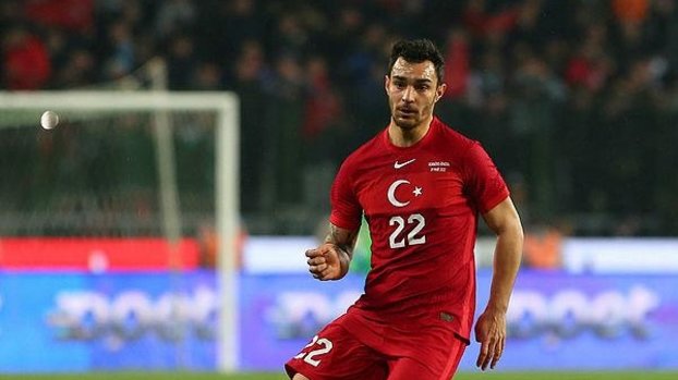 Kaan liste başında
