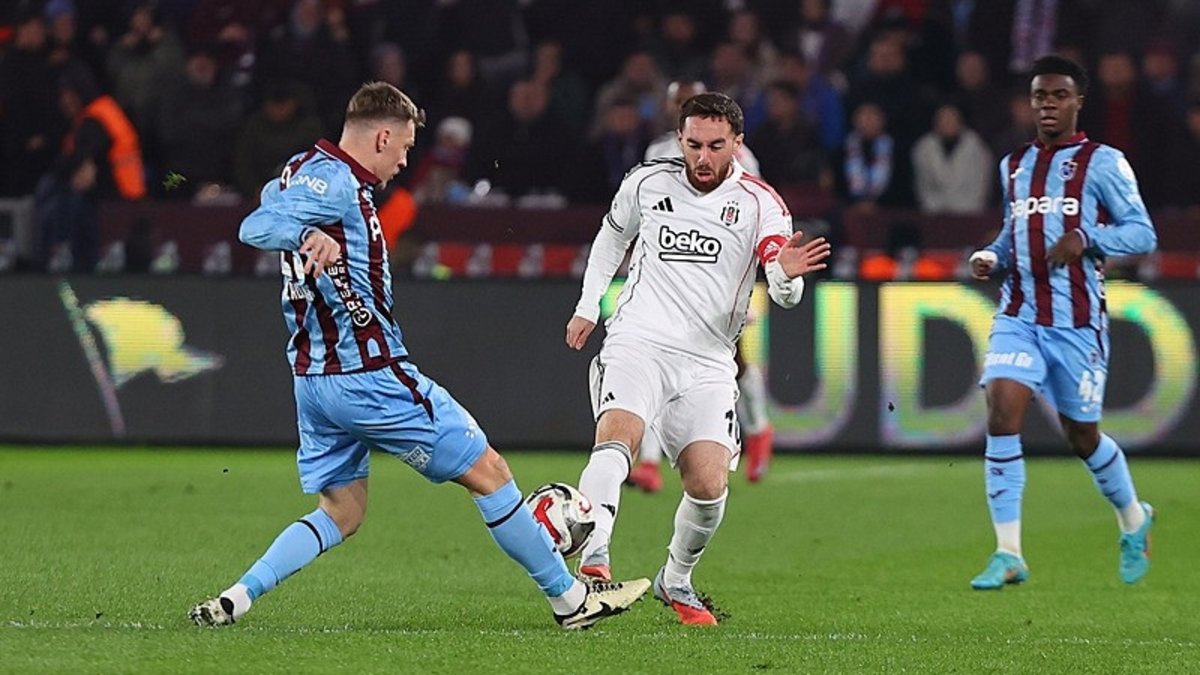 Trabzonspor Orkun Kökçü'nün müdahalesi sonrası kırmızı kart bekledi!