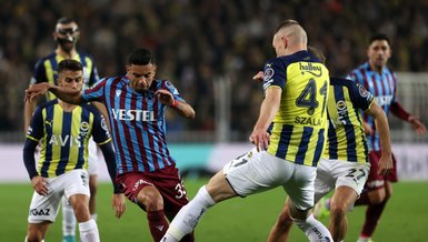 10-man Fenerbahce earn 1-1 draw against leaders Trabzonspor