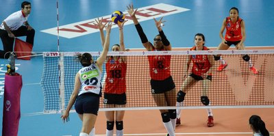 Eczacıbaşı, Fenerbahçe'ye set vermedi