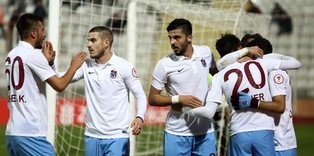 Trabzonspor Adana'da turladı