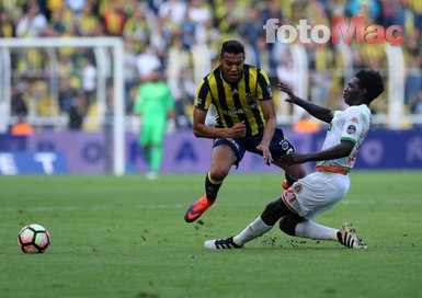 Beşiktaş’a transfer şoku! Yıldız isim Fenerbahçe ile el sıkıştı