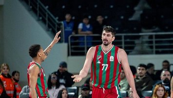 Karşıyaka'da 2 veda