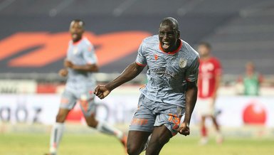 Demba Ba şov yaptı!