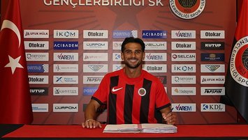 Yeni sol bek Dursun