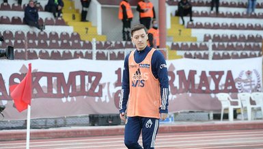 Fenerbahçe'nin yeni yıldızı Mesut Özil transfer dönemine damga vurdu