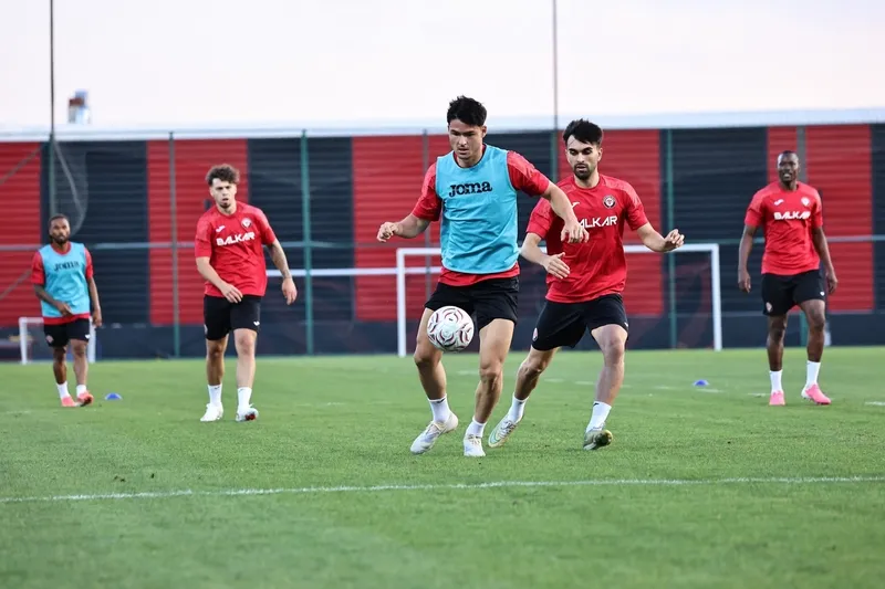 besiktas-arca-corum-fk-maci-saat-kacta-hangi-kanalda-1788165384419.jpg