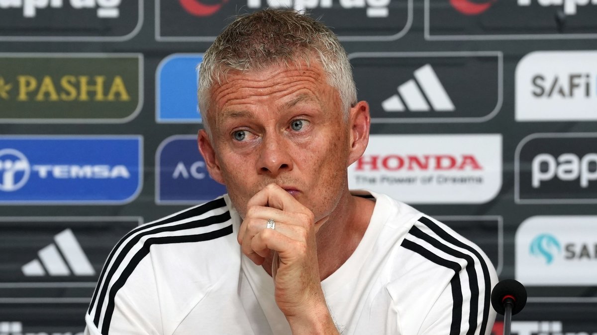 TRANSFER HABERİ: Beşiktaş'tan acil durum planı! Solskjaer giderse adaylar belli TRANSFER HABERİ: Beşiktaş'tan acil durum planı! Solskjaer giderse adaylar belli