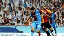 Alkışlar Ömür’e