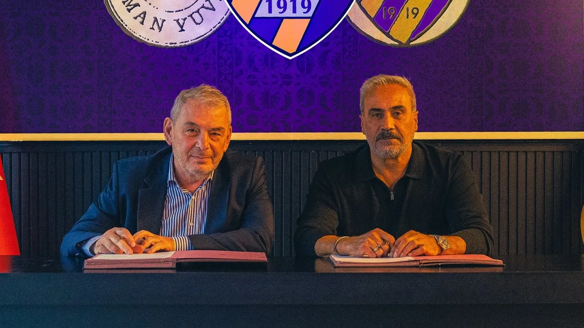 Eyüpspor'da Teknik Direktörlük Görevine Mustafa Dalcı Getirildi
