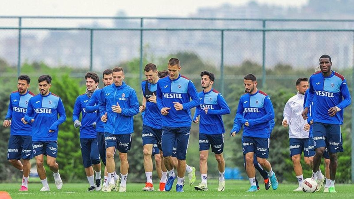 Trabzonspor'da Samsunspor mesaisi sürüyor!