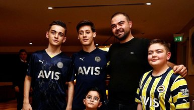 Depremzede Kamilcan Ağdaş Fenerbahçeli oyuncularla buluştu