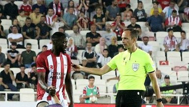 Sivasspor- Malmö: 0-2 (MAÇ SONUCU - ÖZET) | Yiğido Avrupa Ligi'ne veda etti!