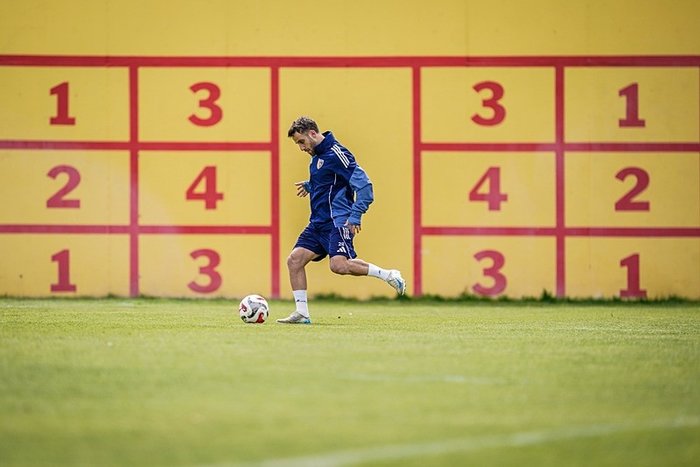 zecorner-kayserispor-fenerbahce-maci-ne-zaman-saat-kacta-hangi-kanalda-muhtemel-11ler-1775884906809.jpeg Zecorner Kayserispor-Fenerbahçe maçı detayları!